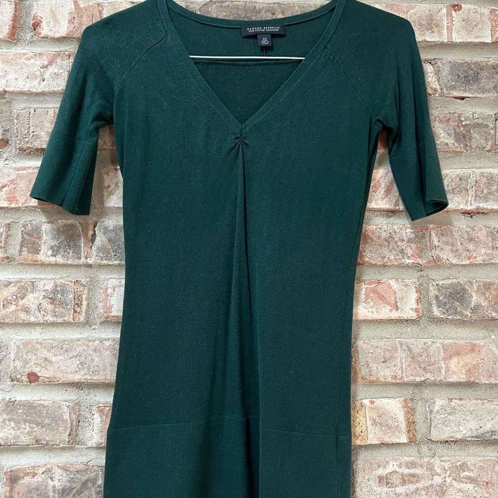 Banana Republic, XS, hunter green, v-neck top